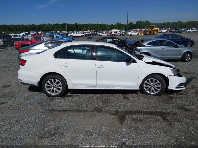 2015 Volkswagen Jetta 1.8t Se მანქანა იყიდება აუქციონზე, vin: 3VWD17AJ5FM305611, აუქციონის ნომერი: 45458235