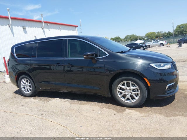2023 Chrysler Pacifica Touring L მანქანა იყიდება აუქციონზე, vin: 2C4RC1BG7PR573993, აუქციონის ნომერი: 45458243