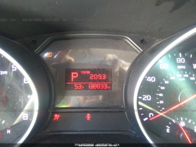 2015 Kia Sedona Lx მანქანა იყიდება აუქციონზე, vin: KNDMB5C16F6027688, აუქციონის ნომერი: 45458266