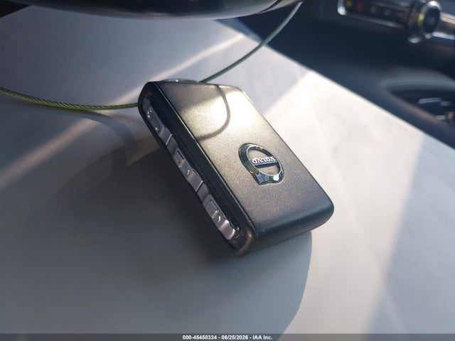45458334 :رقم المزاد ، LVY982MK6JP031181 vin ، 2018 Volvo S90 T5 Momentum مزاد بيع