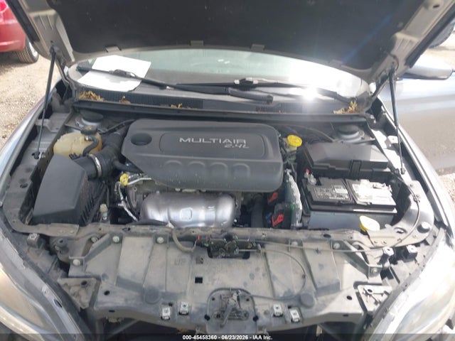 Продаж на аукціоні авто 2015 Chrysler 200 C, vin: 1C3CCCCB6FN703380, номер лоту: 45458360
