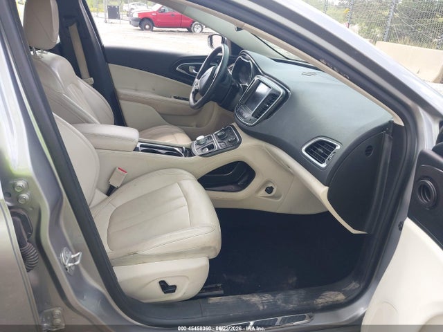 Продаж на аукціоні авто 2015 Chrysler 200 C, vin: 1C3CCCCB6FN703380, номер лоту: 45458360