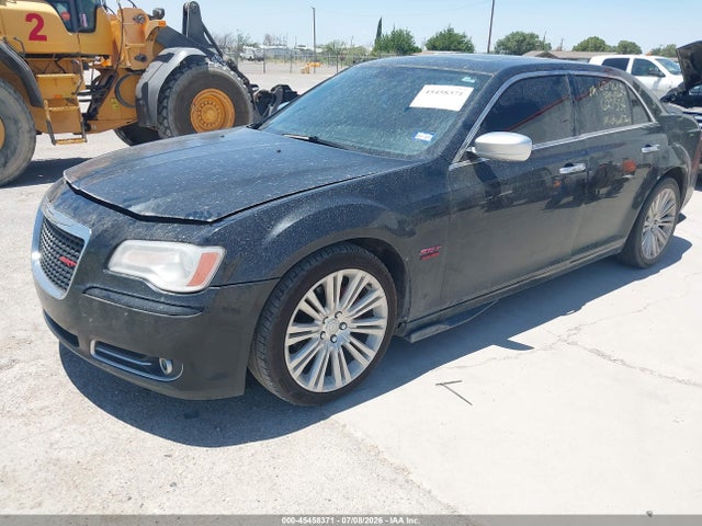 2013 Chrysler 300c John Varvatos Luxury Edition მანქანა იყიდება აუქციონზე, vin: 2C3CCADT3DH627554, აუქციონის ნომერი: 45458371