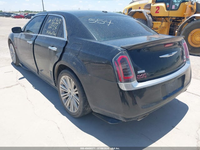 2013 Chrysler 300c John Varvatos Luxury Edition მანქანა იყიდება აუქციონზე, vin: 2C3CCADT3DH627554, აუქციონის ნომერი: 45458371