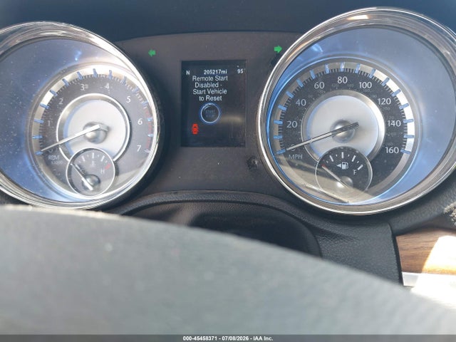 2013 Chrysler 300c John Varvatos Luxury Edition მანქანა იყიდება აუქციონზე, vin: 2C3CCADT3DH627554, აუქციონის ნომერი: 45458371