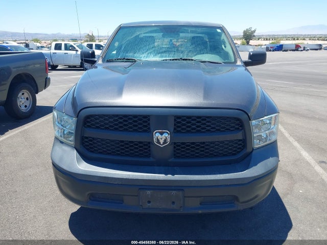 45458380 :رقم المزاد ، 1C6RR6KG5JS256223 vin ، 2018 Ram 1500 مزاد بيع