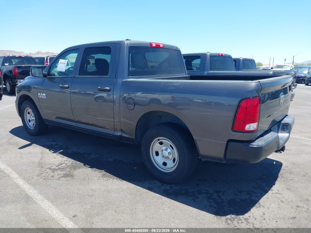 45458380 :رقم المزاد ، 1C6RR6KG5JS256223 vin ، 2018 Ram 1500 مزاد بيع