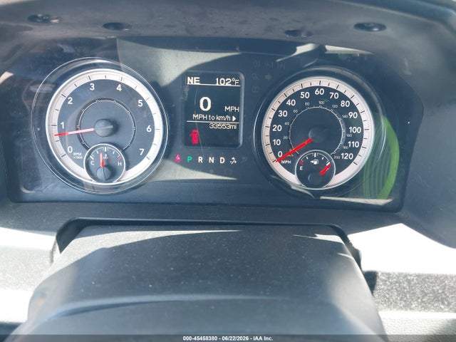 45458380 :رقم المزاد ، 1C6RR6KG5JS256223 vin ، 2018 Ram 1500 مزاد بيع