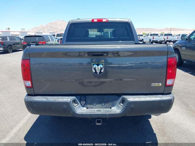 1C6RR6KG7JS256224 RAM 1500 Tradesman 4x2 5&#039;7 Box