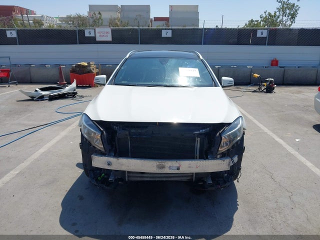 45458449 :رقم المزاد ، WDCTG4GB0JJ415459 vin ، 2018 Mercedes-benz Gla 250 4matic مزاد بيع