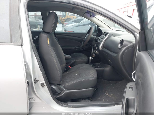3N1CN7AP7EL811830 Nissan Versa 1.6 Sv