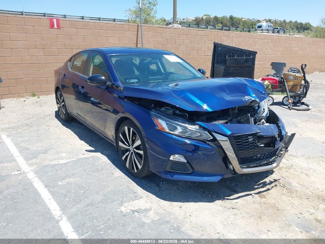 2019 1N4BL4CV0KN319795 main image