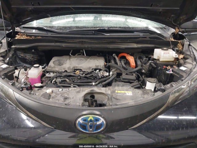 45458516 :رقم المزاد ، 5TDASKFC2NS050169 vin ، 2022 Toyota Sienna Xle Woodland Edition مزاد بيع