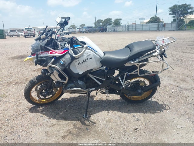 Продаж на аукціоні авто 2021 Bmw R 1250 Gs Adventure, vin: WB10M130XM6E49162, номер лоту: 45458520