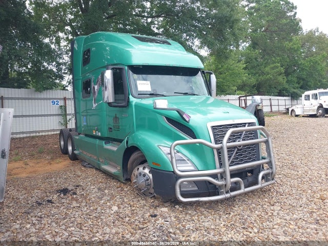 Продажа на аукционе авто 2020 Volvo Vnl, vin: 4V4NC9EH6LN261483, номер лота: 45458540