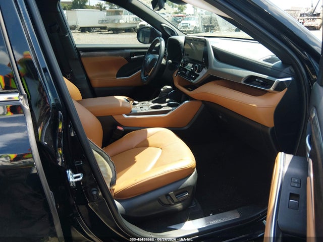 Toyota Highlander Platinum 2023 5TDKDRBH3PS515702 Image 5