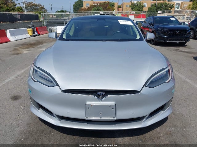 Продажа на аукционе авто 2017 Tesla Model S 60/75, vin: 5YJSA1E11HF199571, номер лота: 45458593