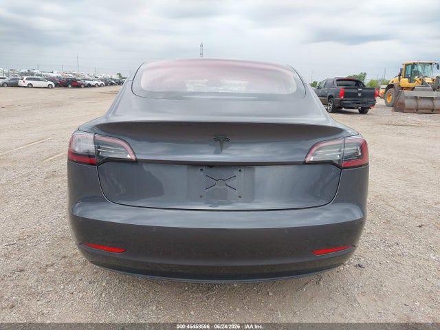 Tesla Model 3 Long Range/mid Range 2018 5YJ3E1EA5JF006918 Image 15