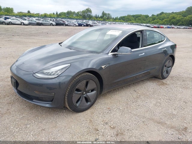 Tesla Model 3 Long Range/mid Range 2018 5YJ3E1EA5JF006918 Image 2