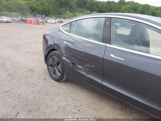 Tesla Model 3 Long Range/mid Range 2018 5YJ3E1EA5JF006918 Image 6