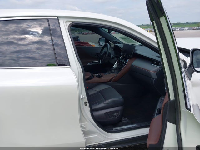 Toyota Venza Limited 2021 JTEAAAAH8MJ024280 Image 5