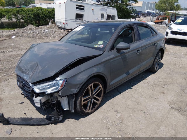 Продаж на аукціоні авто 2018 Audi A3, vin: WAUB8GFF4J1041617, номер лоту: 45458639