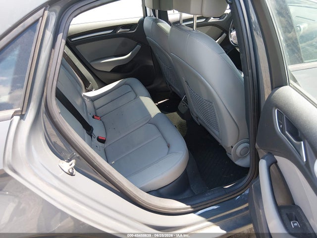 Продаж на аукціоні авто 2018 Audi A3, vin: WAUB8GFF4J1041617, номер лоту: 45458639