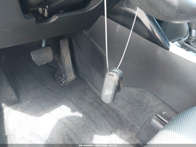 3MYDLBYV5JY332951 Toyota YARIS IA