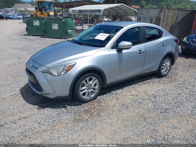 3MYDLBYV5JY332951 Toyota YARIS IA