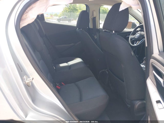 3MYDLBYV5JY332951 Toyota YARIS IA