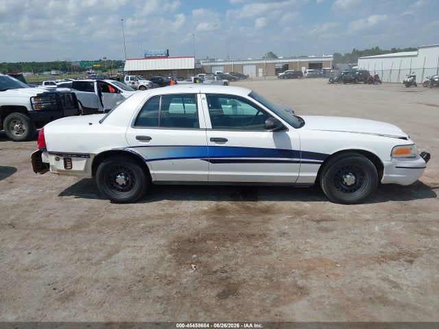 45458684 :رقم المزاد ، 2FAFP71W1YX178309 vin ، 2000 Ford Crown Victoria Police Interceptor مزاد بيع