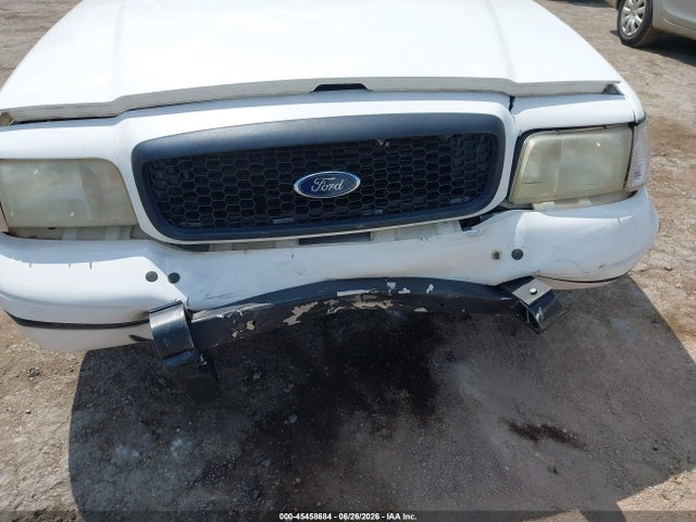 45458684 :رقم المزاد ، 2FAFP71W1YX178309 vin ، 2000 Ford Crown Victoria Police Interceptor مزاد بيع