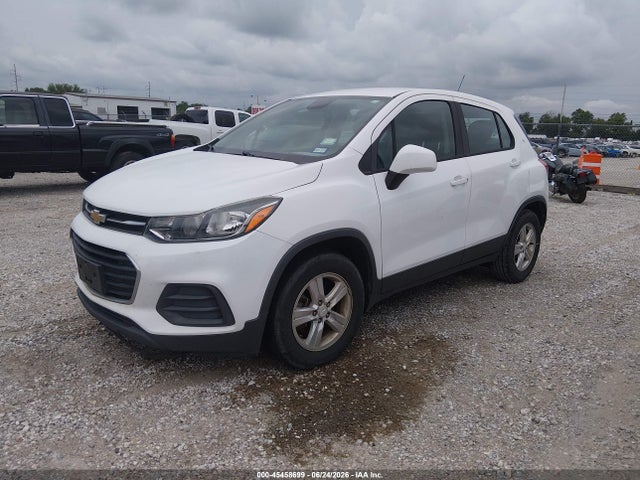 Chevrolet TRAX LS 2019 3GNCJKSB7KL371030 Image 2
