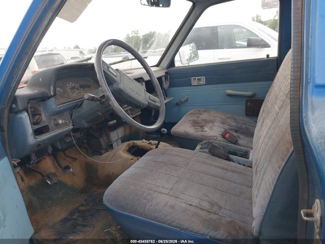 45458762 :رقم المزاد ، JT4RN38D7C0029971 vin ، 1982 Toyota Pickup Rn38 مزاد بيع