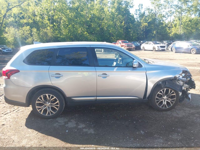 Продаж на аукціоні авто 2017 Mitsubishi Outlander Se, vin: JA4AD3A31HZ044089, номер лоту: 45458819