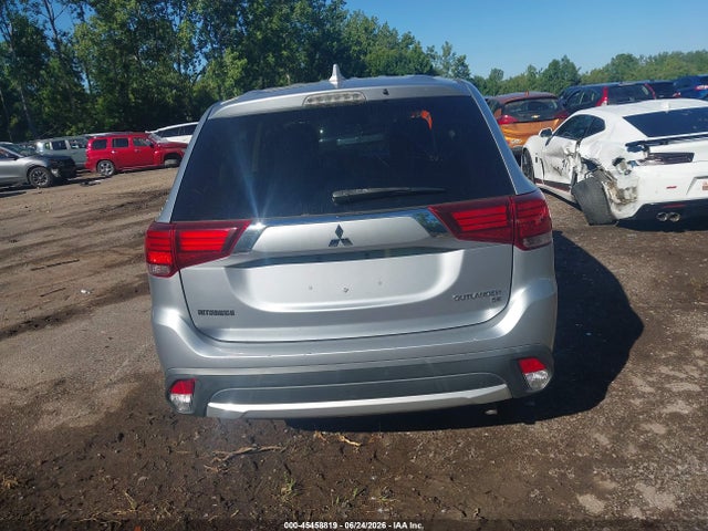 Продаж на аукціоні авто 2017 Mitsubishi Outlander Se, vin: JA4AD3A31HZ044089, номер лоту: 45458819