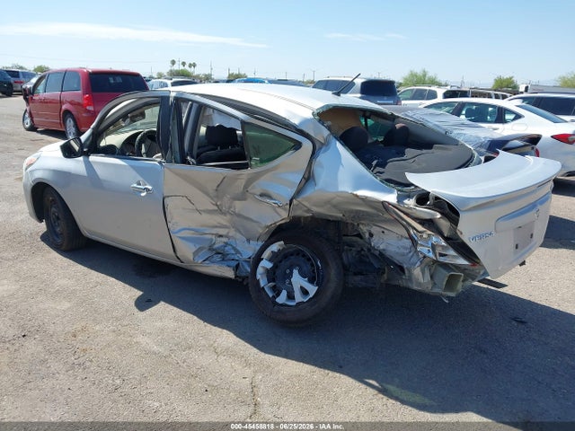 3N1CN7AP0JL820623 Nissan Versa 1.6 Sv