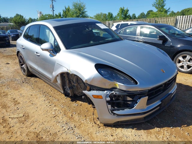 45458830 :رقم المزاد ، WP1AA2A52PLB03306 vin ، 2023 Porsche Macan T مزاد بيع