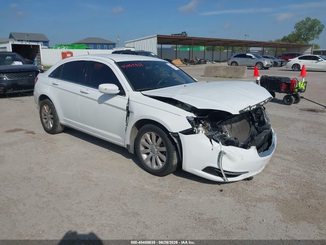 Продаж на аукціоні авто 2013 Chrysler 200 Touring, vin: 1C3CCBBB6DN629208, номер лоту: 45458838