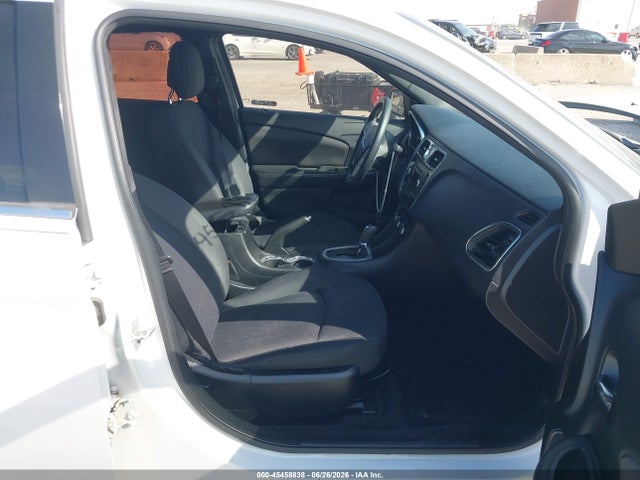 2013 Chrysler 200 Touring მანქანა იყიდება აუქციონზე, vin: 1C3CCBBB6DN629208, აუქციონის ნომერი: 45458838