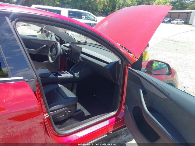 Tesla Model Y 2026 7SAYGDED6TA455541 Image 5