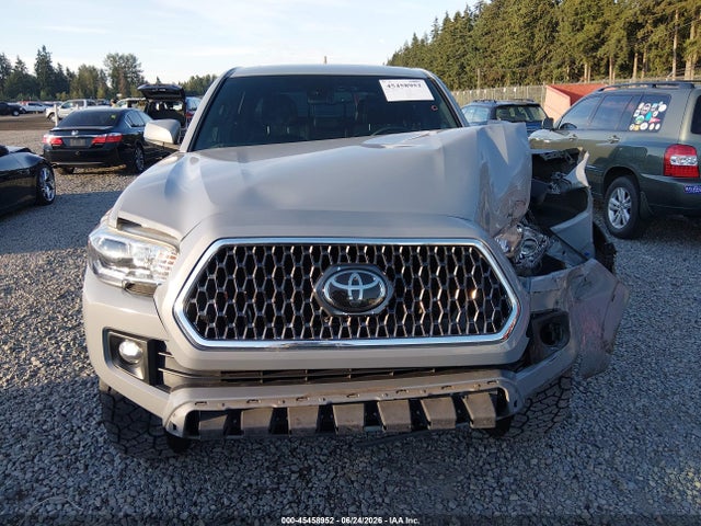 3TMCZ5AN9JM176392 Toyota Tacoma Trd Off Road