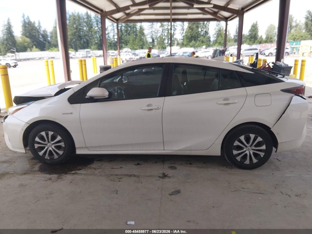 Toyota Prius Four 2017 JTDKARFU7H3049243 Image 15