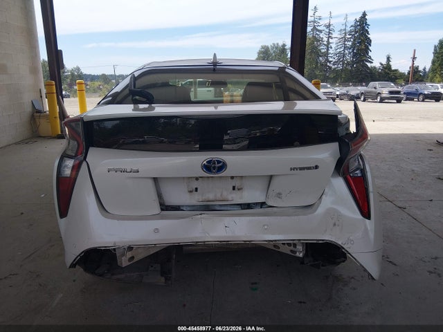 Toyota Prius Four 2017 JTDKARFU7H3049243 Image 17