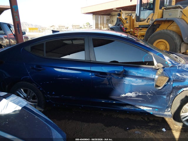 Hyundai ELANTRA SEL 2019 5NPD84LFXKH427631 Image 14