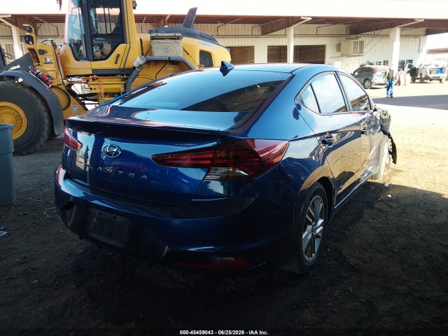 Hyundai ELANTRA SEL 2019 5NPD84LFXKH427631 Image 4