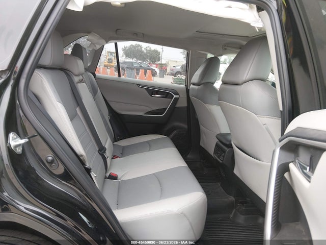 Toyota Rav4 Xle Premium 2022 2T3C1RFV0NC205906 Image 8