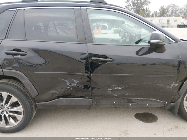 Toyota Rav4 Xle Premium 2022 2T3C1RFV0NC205906 Image 14