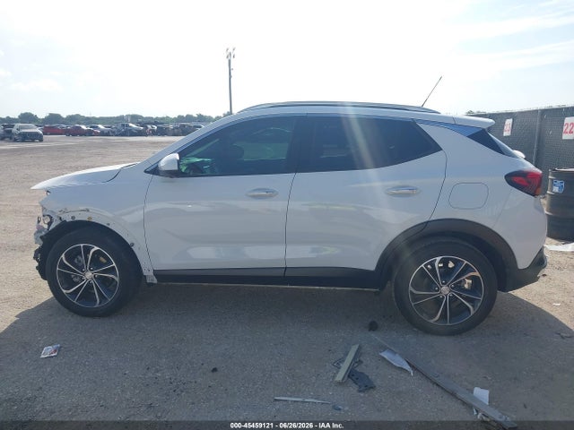 45459121 :رقم المزاد ، KL4MMFSL1MB158027 vin ، 2021 Buick Encore Gx Fwd Essence مزاد بيع