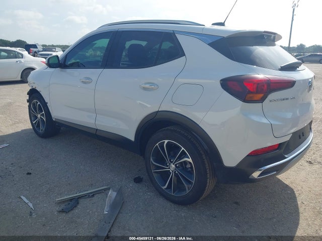 45459121 :رقم المزاد ، KL4MMFSL1MB158027 vin ، 2021 Buick Encore Gx Fwd Essence مزاد بيع